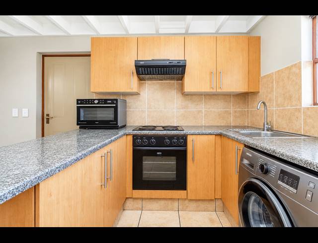 2 BEDROOM APARTMENT FOR SALE IN DOUGLASDALE